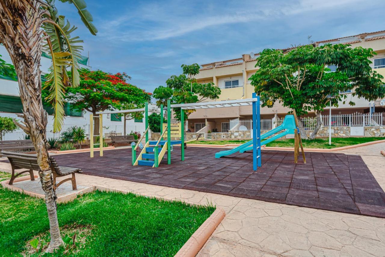 Yellow 3 Bedroom Large Apartment For 10 Guests Costa Adeje  Eksteriør billede